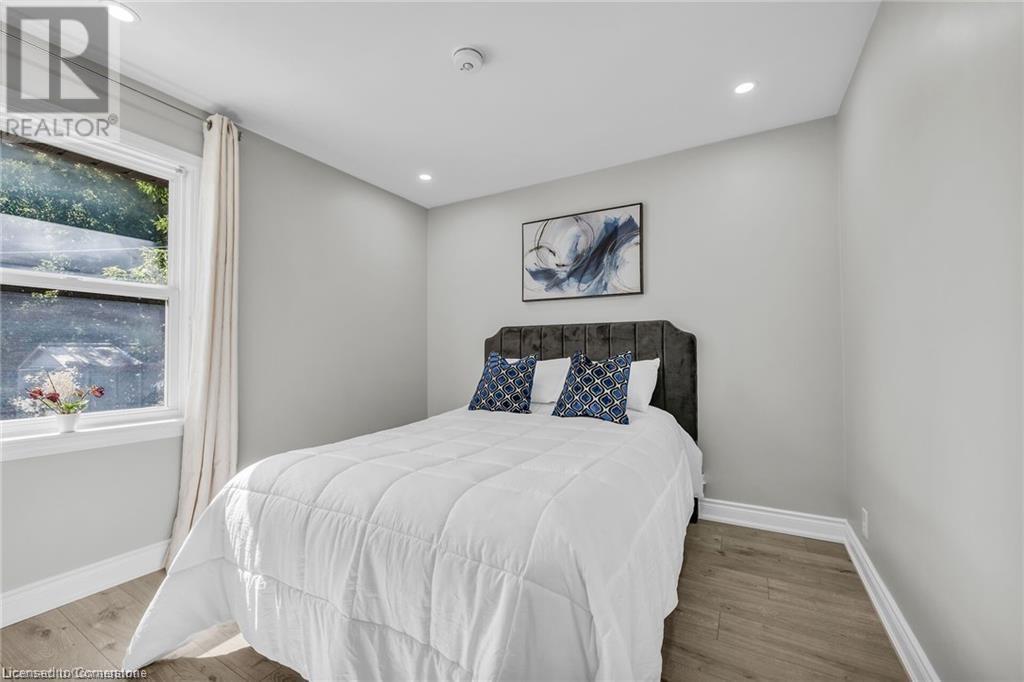 541 East 16th Street Unit# Upper, Hamilton, Ontario L9A 4L4 - Photo 12 - 40657012
