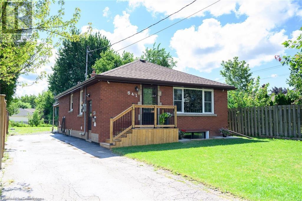 541 East 16th Street Unit# Upper, Hamilton, Ontario L9A 4L4 - Photo 3 - 40657012