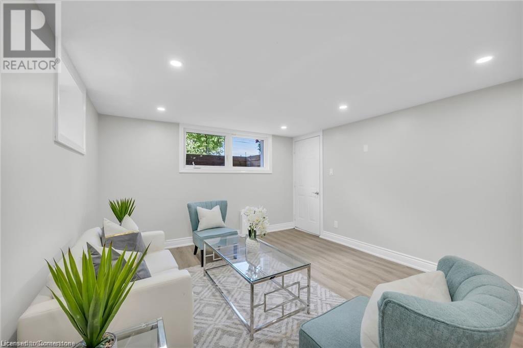 541 East 16th Street Unit# Lower, Hamilton, Ontario  L9A 4L4 - Photo 5 - 40656956