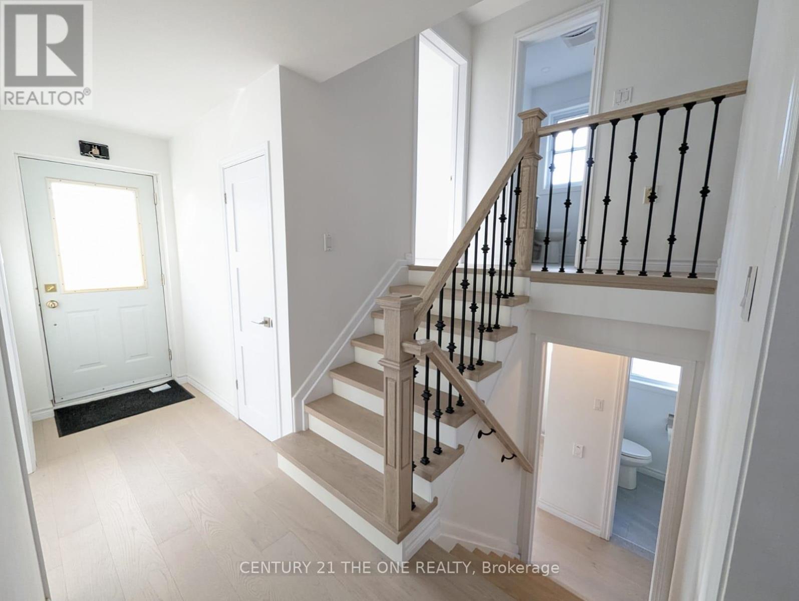 Upper - 26 Heatherington Drive, Toronto (Tam O'shanter-Sullivan), Ontario  M1T 1N4 - Photo 6 - E9382157