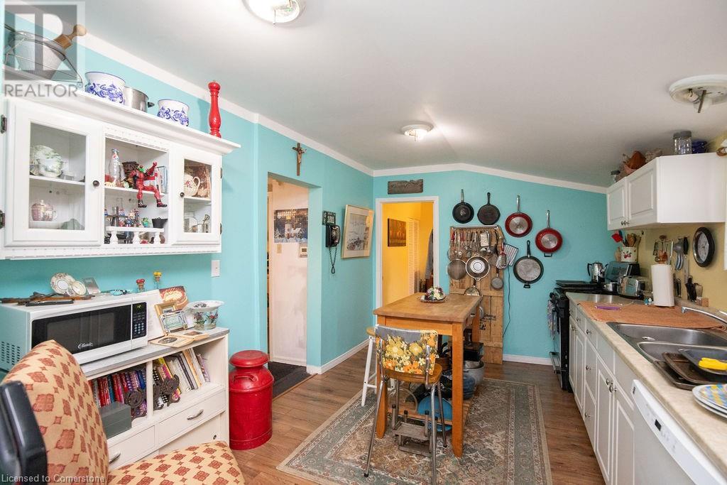 Property at 24 DUKE Street image 3