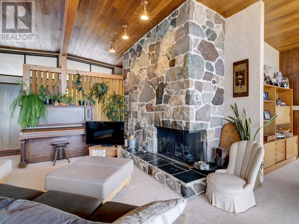 5158 Chapman Road, Sechelt, British Columbia  V7Z 0B7 - Photo 5 - R2927882