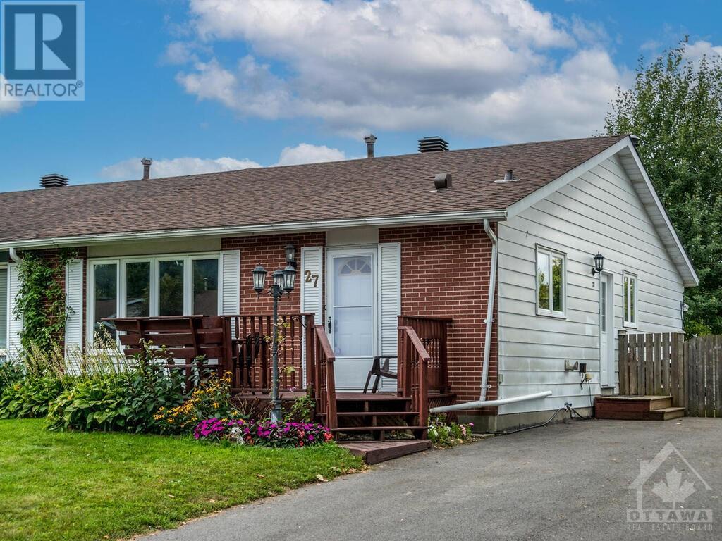 27 Shouldice Crescent, Kanata, Ontario  K2L 1M8 - Photo 1 - 1413859