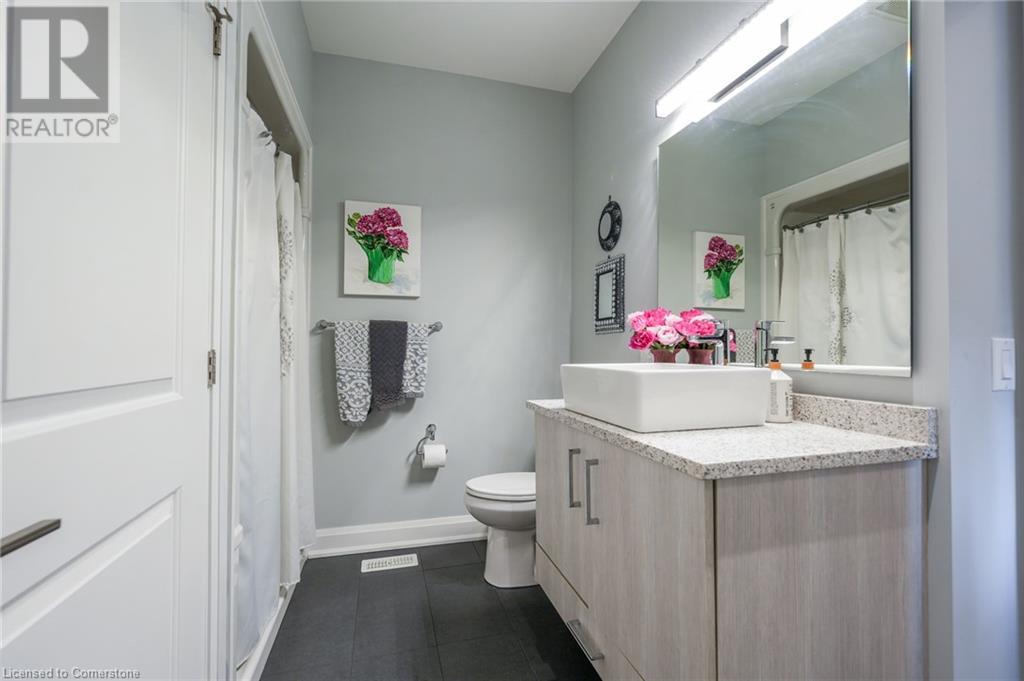 9245 Shoveller Drive Unit# 2, Niagara Falls, Ontario L2H 0M5 - Photo 11 - XH4197794