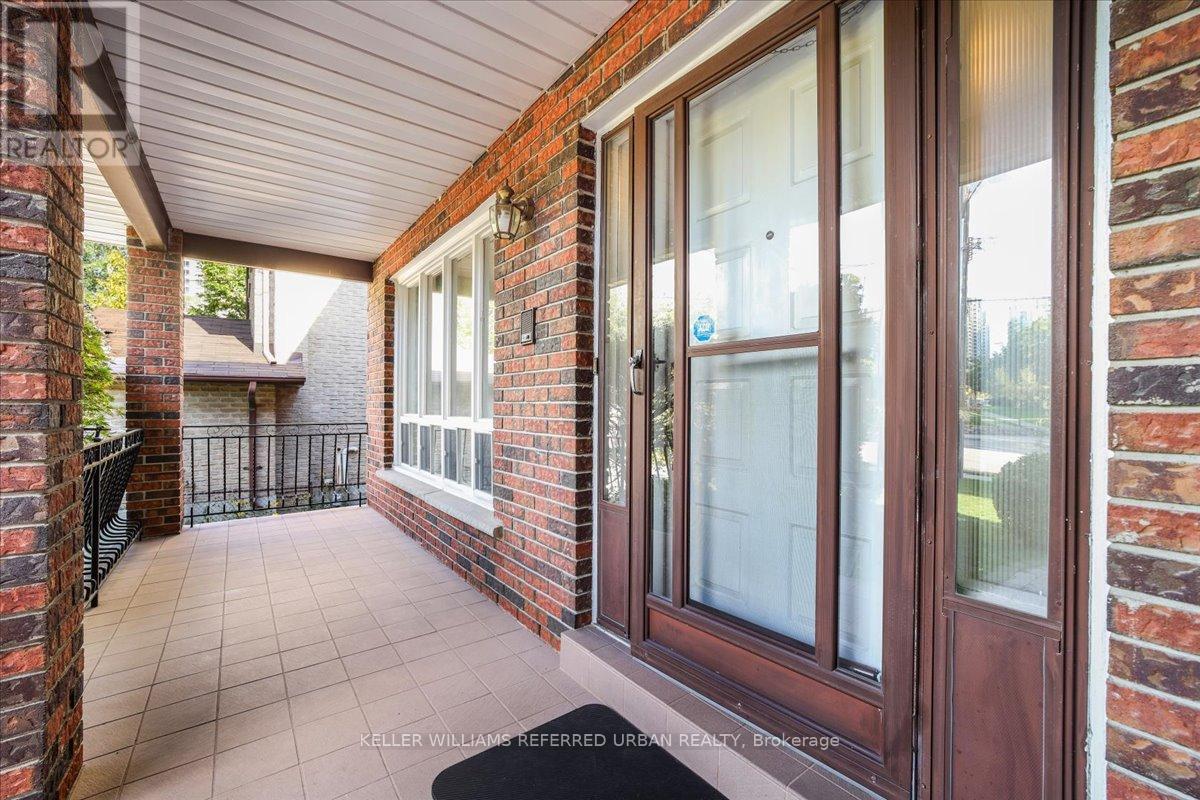 57 Hounslow Avenue, Toronto (Willowdale West), Ontario  M2N 2A9 - Photo 4 - C9382289