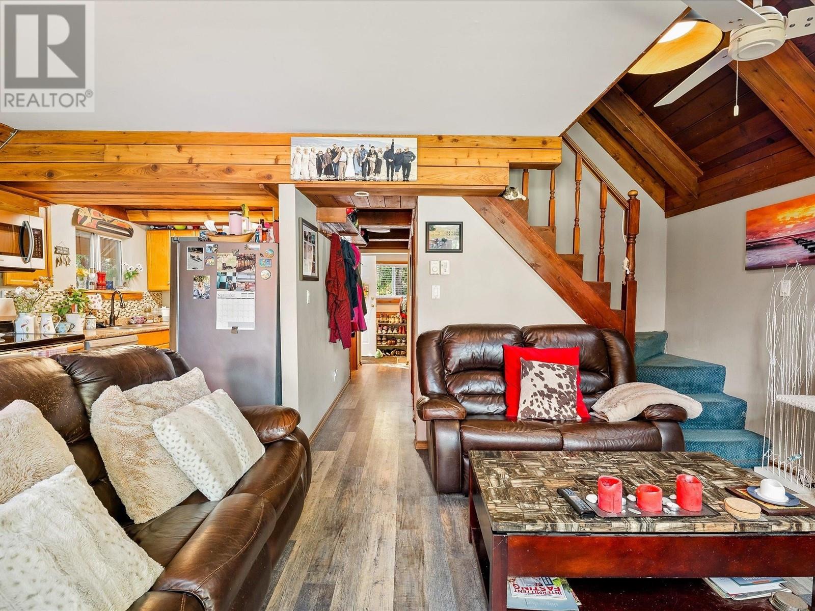 3002 St Anton Way, Whistler, British Columbia  V8E 0B8 - Photo 7 - R2932520