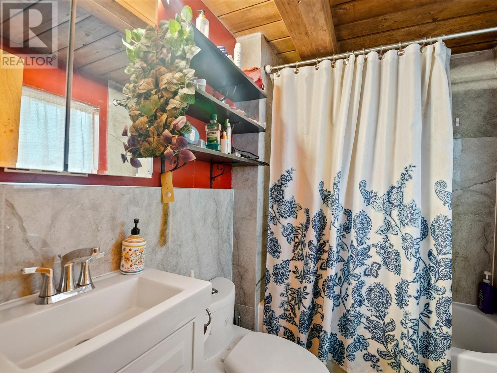 3002 St Anton Way, Whistler, British Columbia  V8E 0B8 - Photo 9 - R2932520