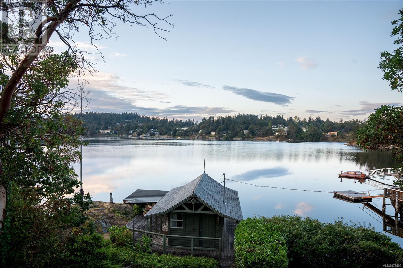 976 Westing Rd, Saanich, British Columbia  V9A 2G5 - Photo 54 - 977502