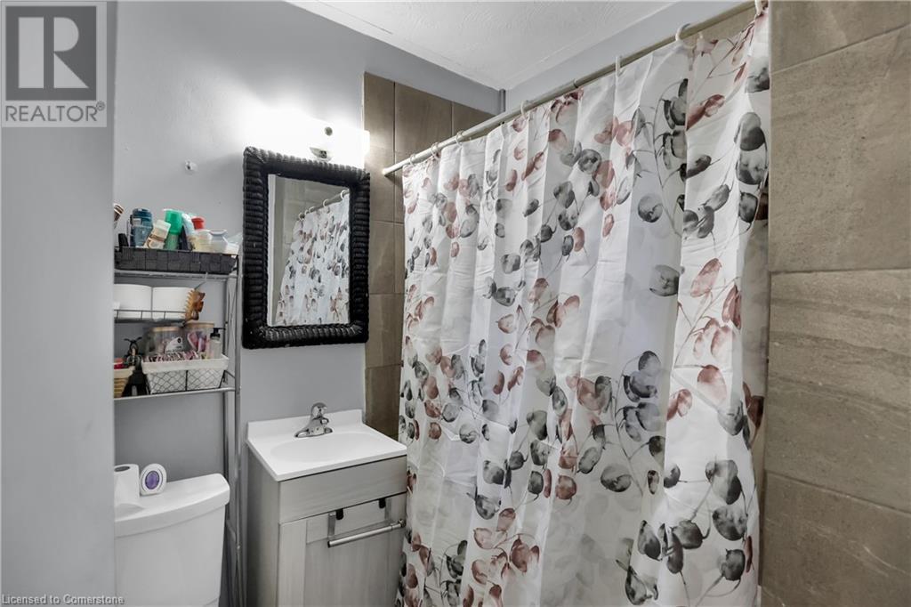 416 Deere Street, Welland, Ontario  L3B 2L8 - Photo 11 - 40657894