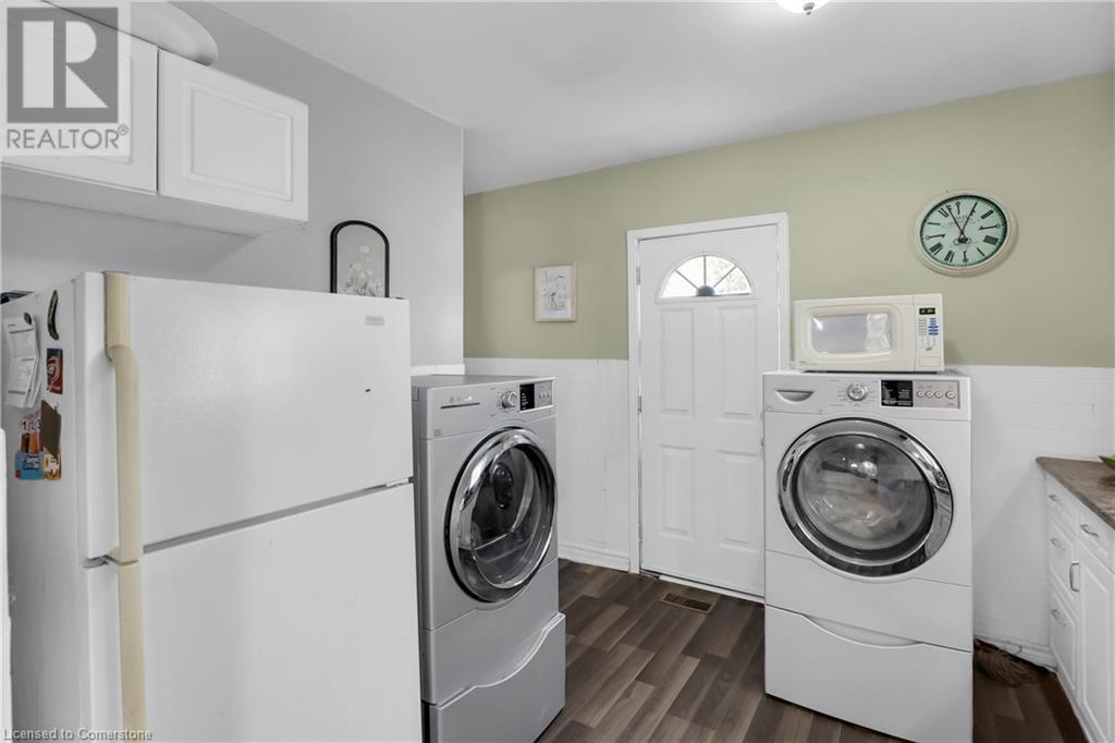 416 Deere Street, Welland, Ontario  L3B 2L8 - Photo 8 - 40657894