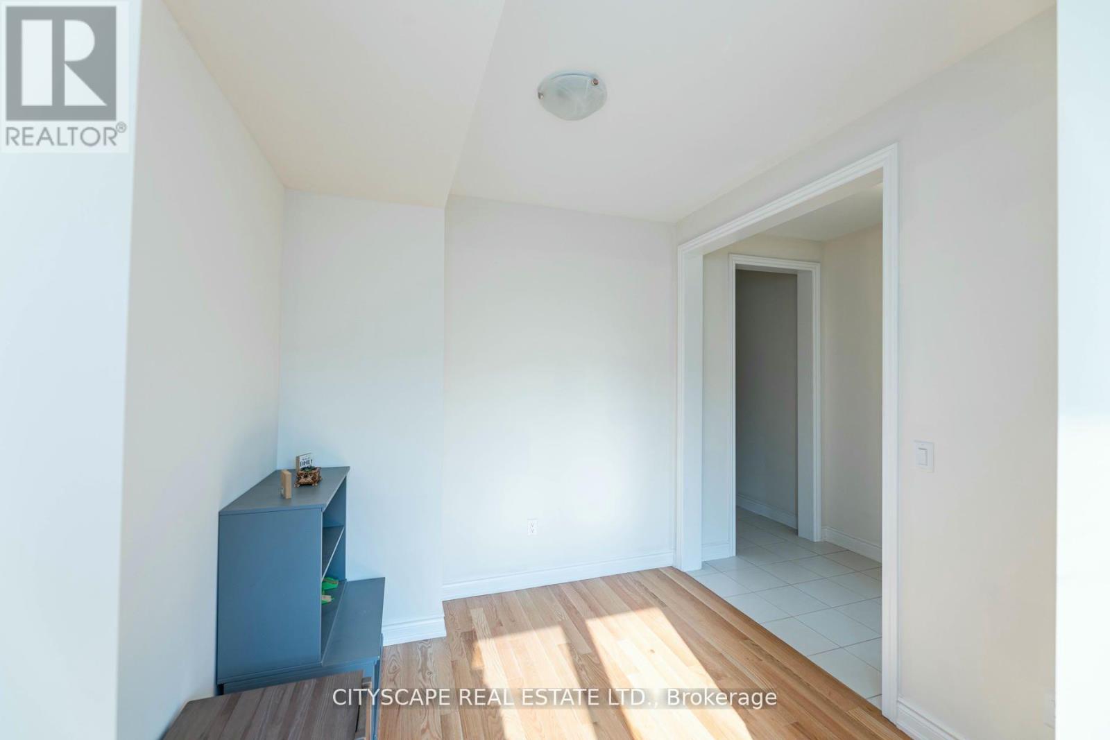 3243 Sixth Line, Oakville, Ontario  L6H 0V9 - Photo 11 - W9382887