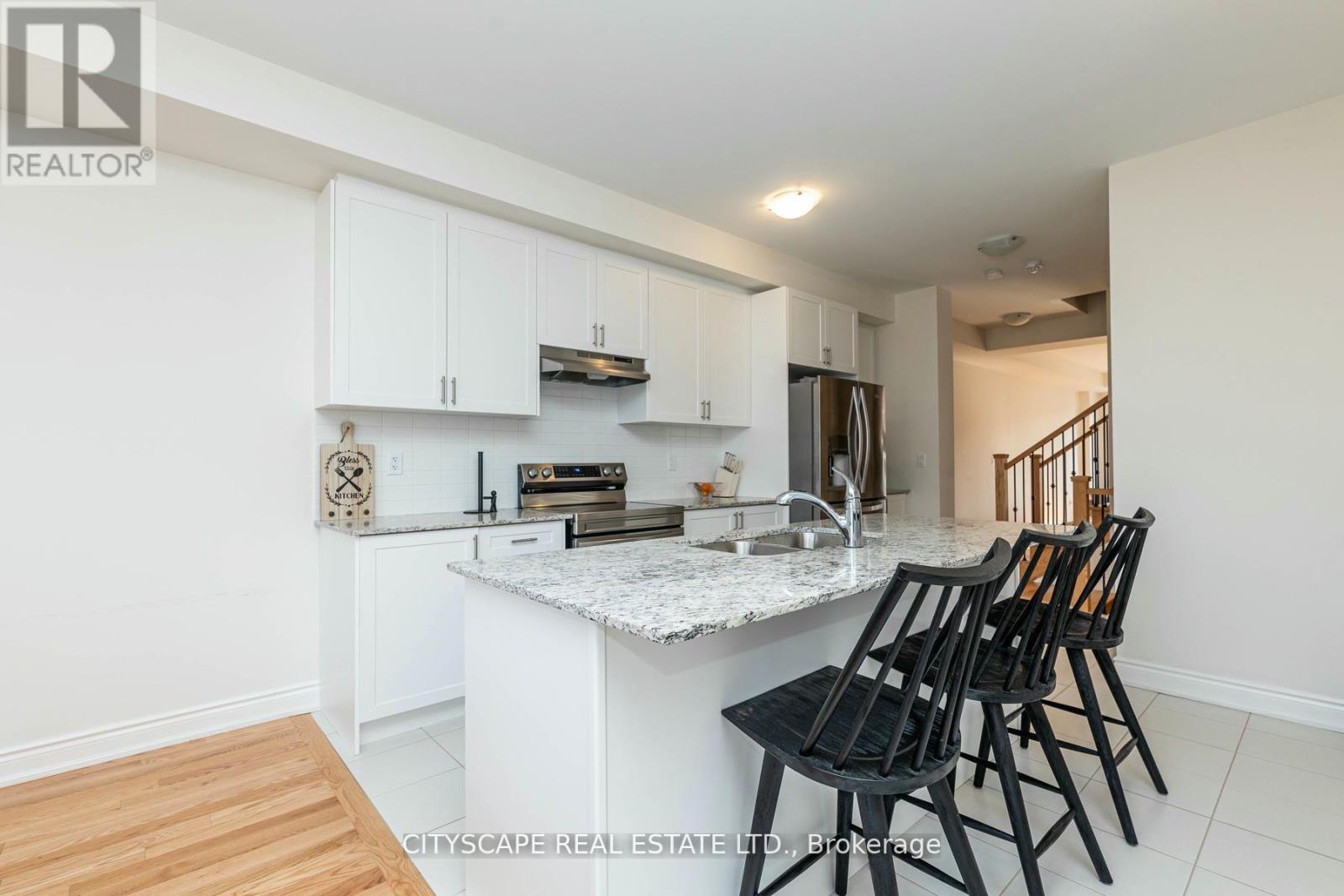 3243 Sixth Line, Oakville, Ontario  L6H 0V9 - Photo 18 - W9382887