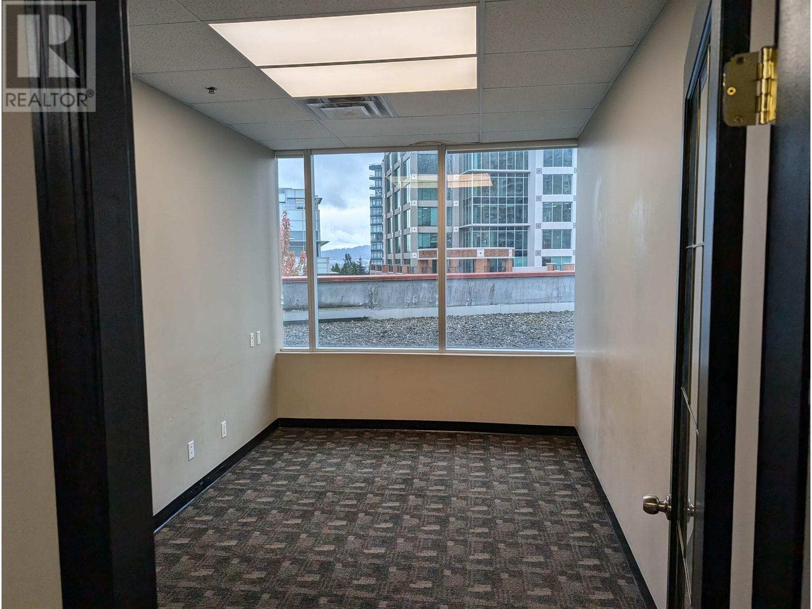 Property at 317 4538 KINGSWAY image 4