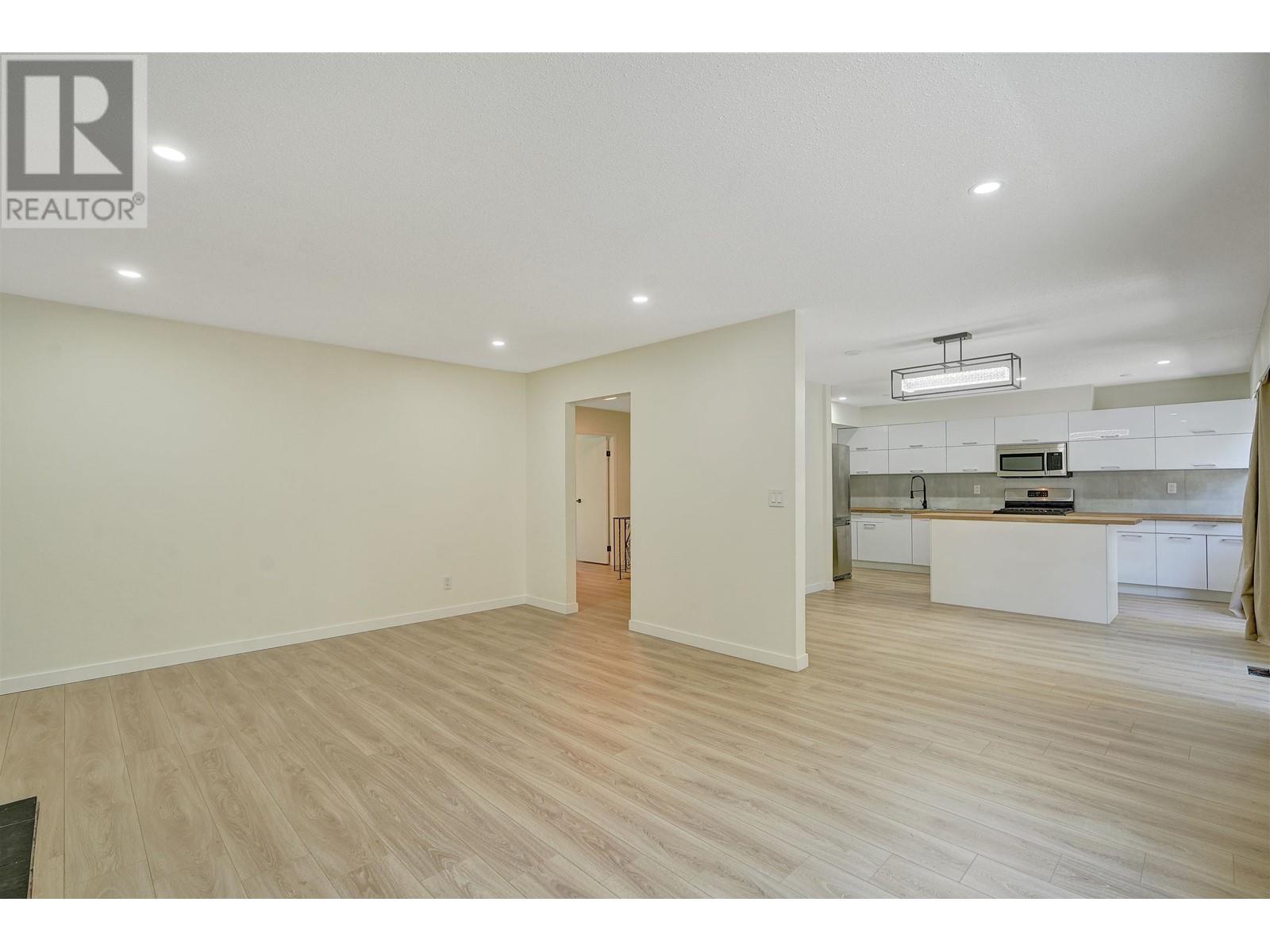 368 55a Street, Tsawwassen, British Columbia  V4M 3L9 - Photo 1 - R2932816