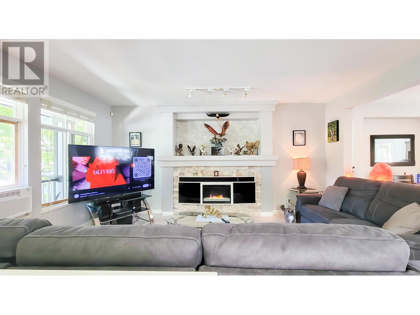 24104 102a Avenue, Maple Ridge, British Columbia  V2W 2B3 - Photo 11 - R2932837