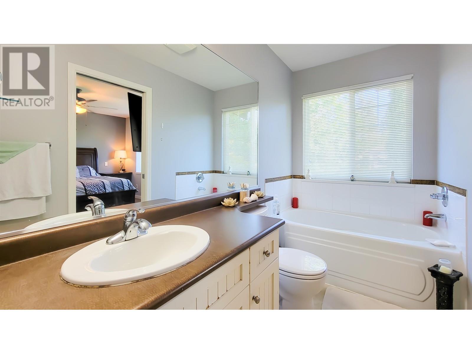 24104 102a Avenue, Maple Ridge, British Columbia  V2W 2B3 - Photo 30 - R2932837