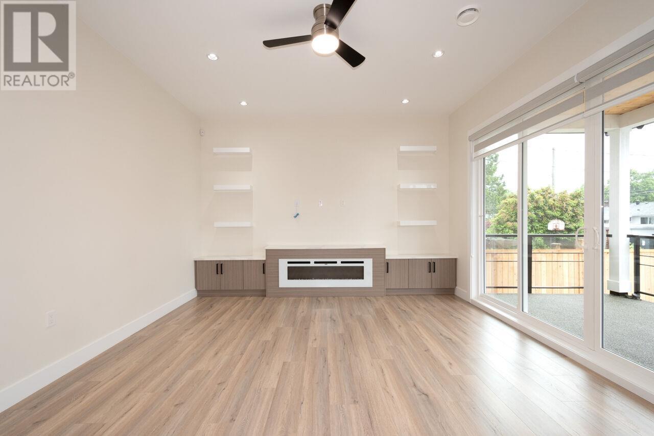 Listing Picture 15 of 40 : 8563 11TH AVENUE, Burnaby / 本拿比 - 魯藝地產 Yvonne Lu Group - MLS Medallion Club Member