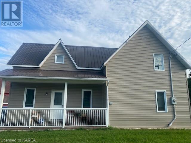 343 Lyndhurst Road, Lyndhurst, Ontario  K0E 1N0 - Photo 2 - 40655142