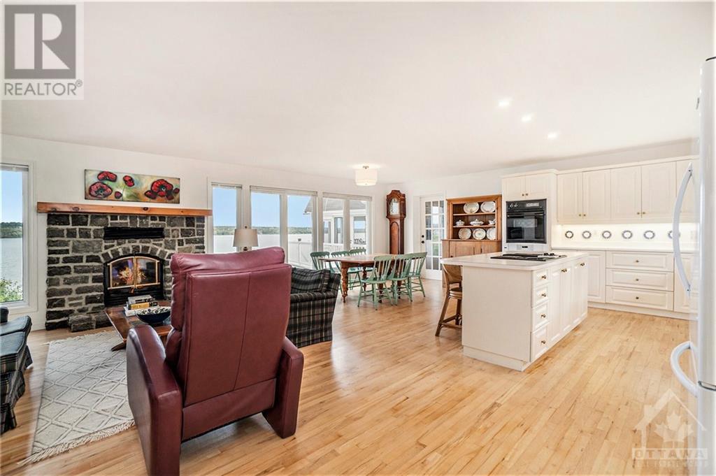 350 Berry Side Road, Ottawa, Ontario  K0A 1T0 - Photo 4 - 1414946