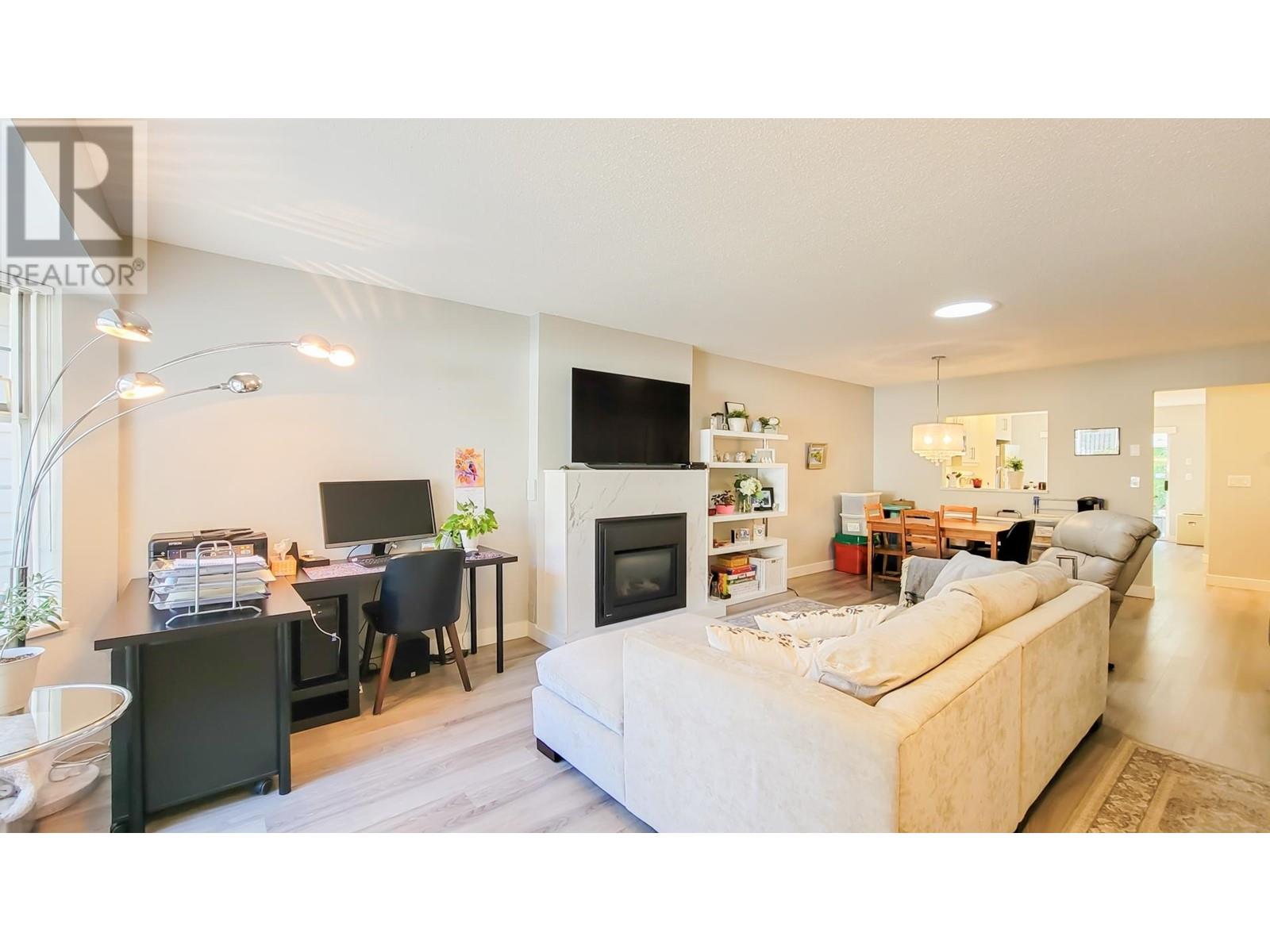 Property at 12 12049 217 STREET image 3