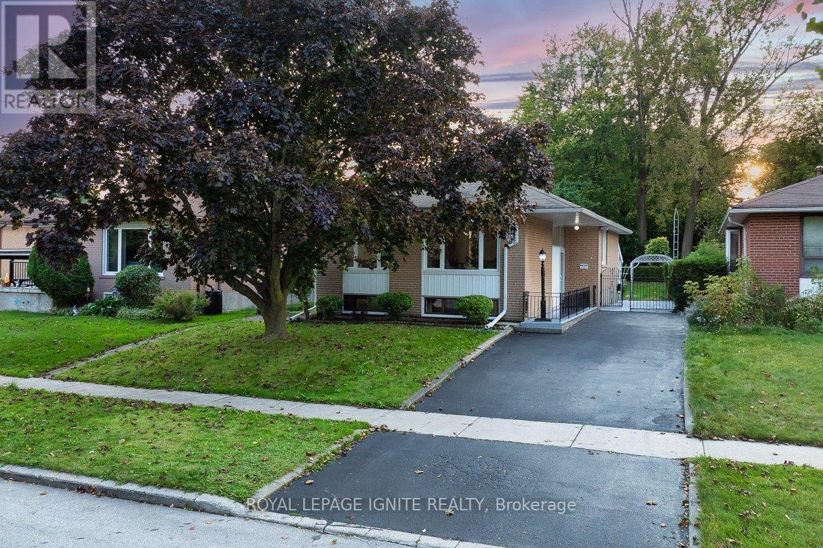 42 Mossbank Drive, Toronto, Ontario  M1G 2C3 - Photo 2 - E9383141