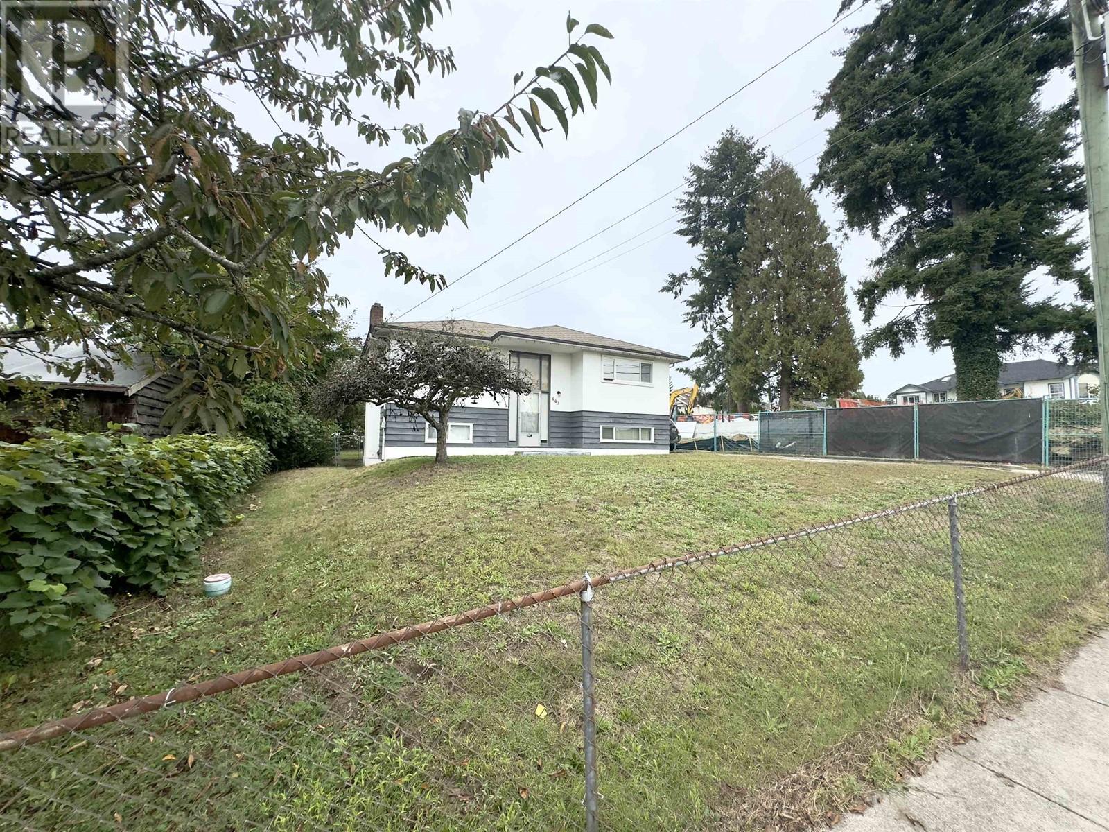 Property at 607 ALDERSON AVENUE image