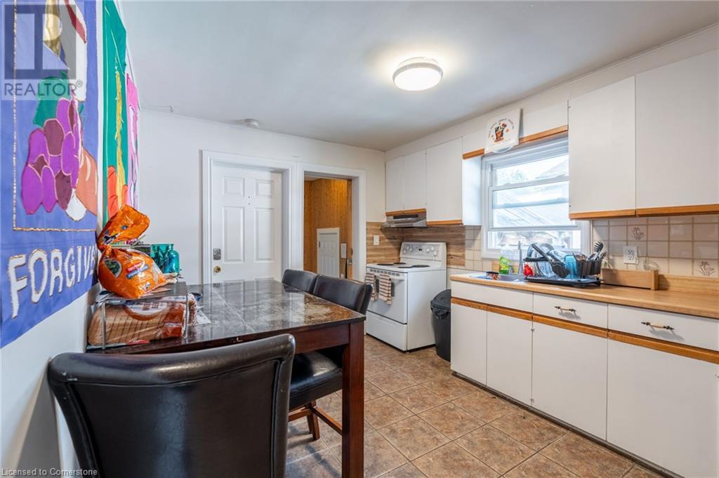 48 Merigold Street, St. Catharines, Ontario  L2S 2N5 - Photo 7 - 40658304