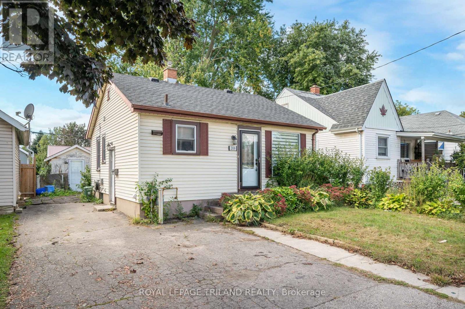 209 Highbury Avenue N, London, Ontario  N5Z 2W6 - Photo 2 - X9383365