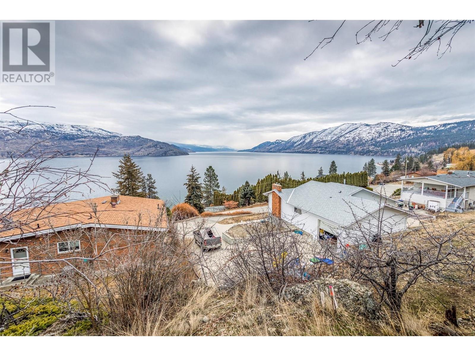 6341 Bulyea Avenue, Peachland, British Columbia  V0H 1X7 - Photo 37 - 10318352