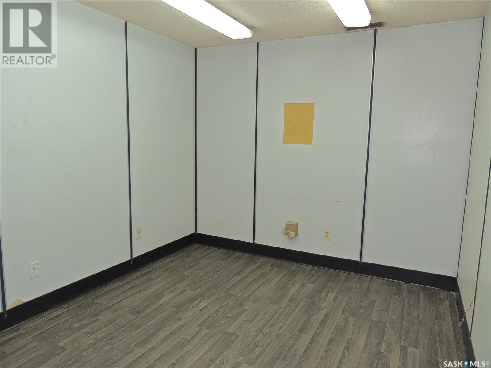 53 Escana Street, Estevan, Saskatchewan  S4A 2A6 - Photo 9 - SK985282