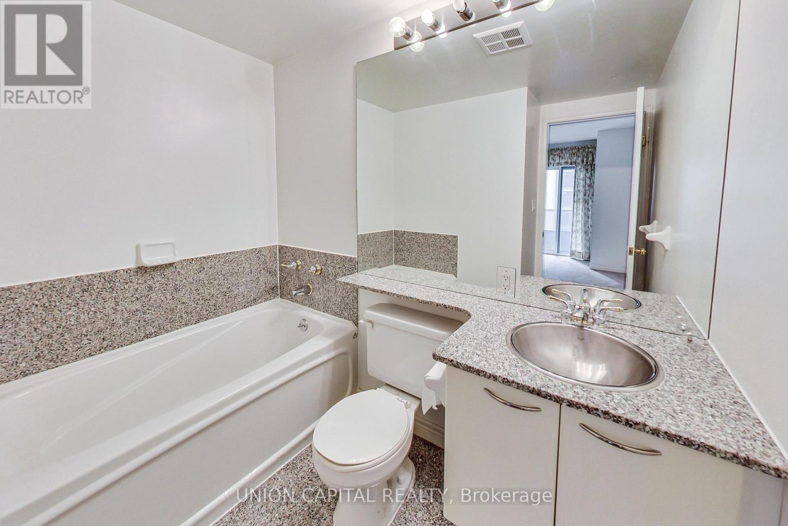 608 - 55 Bloor Street E, Toronto, Ontario  M4W 3W6 - Photo 17 - C9380798