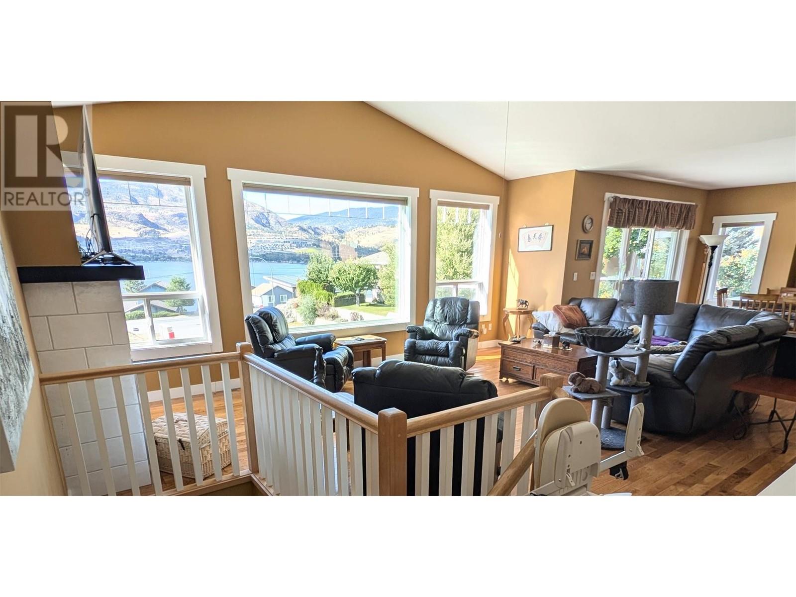 Property at 4000 Finnerty Road image 3