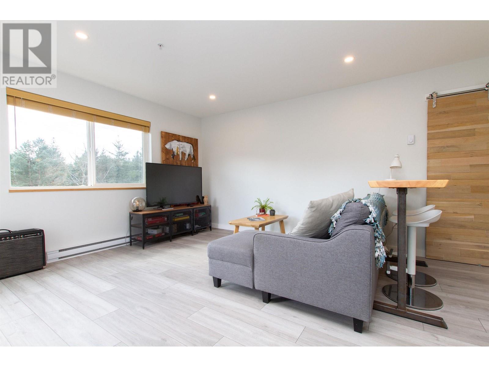 A301 40100 Willow Crescent, Squamish, British Columbia  V8B 0L8 - Photo 11 - R2932998