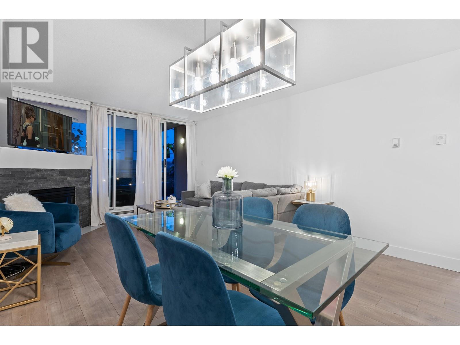 Listing Picture 11 of 40 : 312 555 ABBOTT STREET, Vancouver / 溫哥華 - 魯藝地產 Yvonne Lu Group - MLS Medallion Club Member