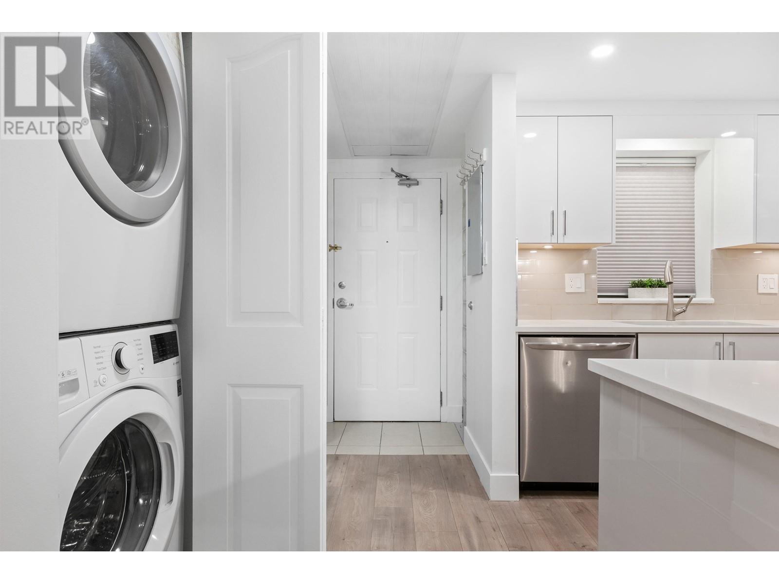 Listing Picture 28 of 40 : 312 555 ABBOTT STREET, Vancouver / 溫哥華 - 魯藝地產 Yvonne Lu Group - MLS Medallion Club Member