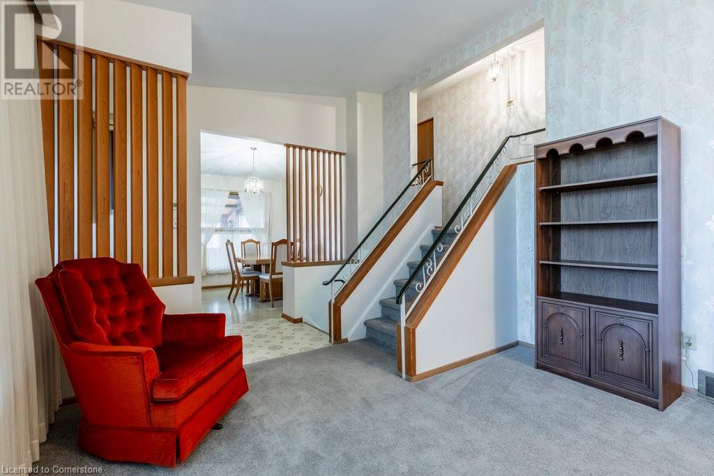 10 Vera Court, Hamilton, Ontario L8K 4G8 - Photo 7 - 40658661