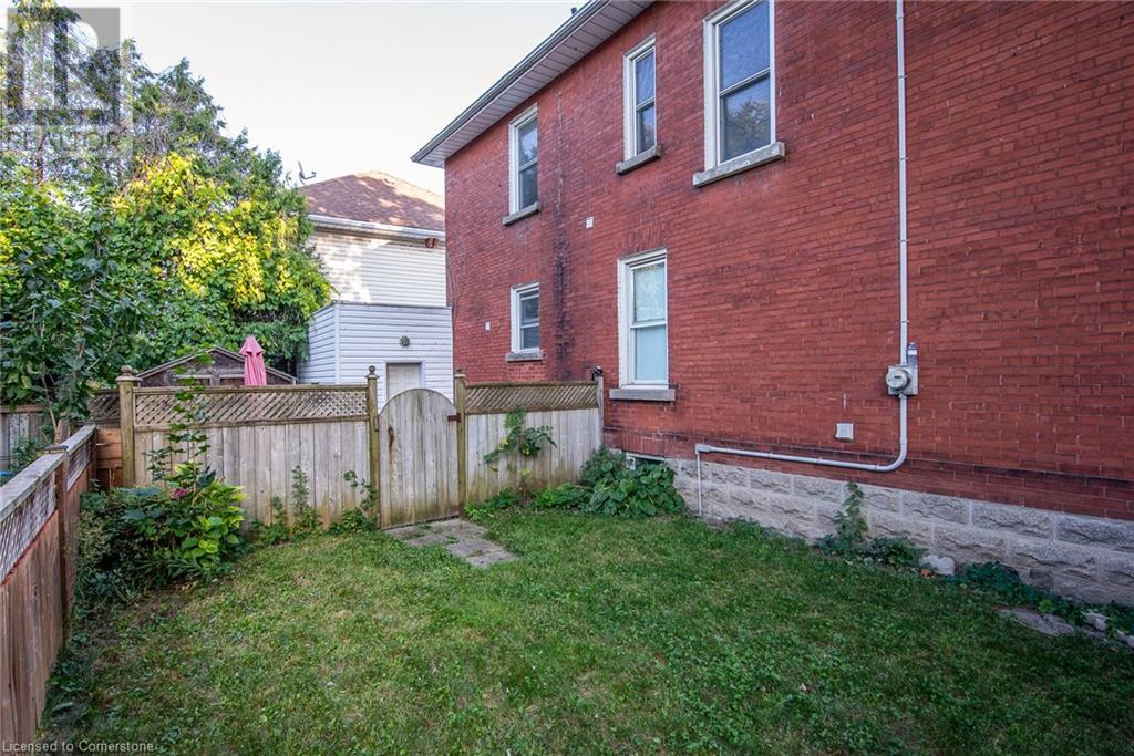 28 Beale Street, Woodstock, Ontario  N4S 6W9 - Photo 6 - 40619171