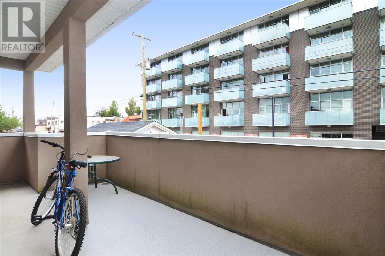 Listing Picture 12 of 25 : 4313 PENDER STREET, Burnaby / 本拿比 - 魯藝地產 Yvonne Lu Group - MLS Medallion Club Member