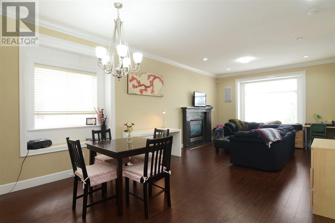 Listing Picture 7 of 25 : 4313 PENDER STREET, Burnaby / 本拿比 - 魯藝地產 Yvonne Lu Group - MLS Medallion Club Member