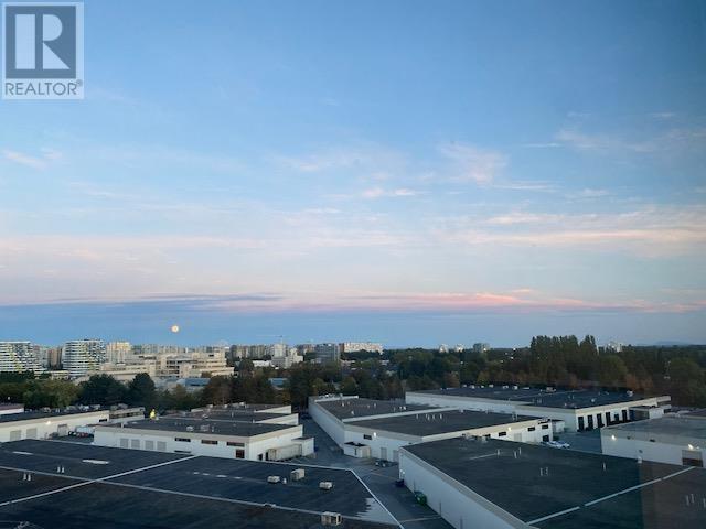 Listing Picture 3 of 15 : 905 5199 BRIGHOUSE WAY, Richmond / 烈治文 - 魯藝地產 Yvonne Lu Group - MLS Medallion Club Member