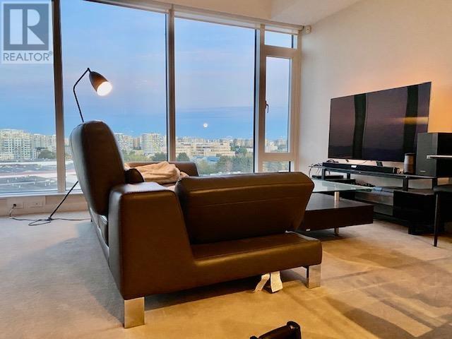 Listing Picture 4 of 15 : 905 5199 BRIGHOUSE WAY, Richmond / 烈治文 - 魯藝地產 Yvonne Lu Group - MLS Medallion Club Member