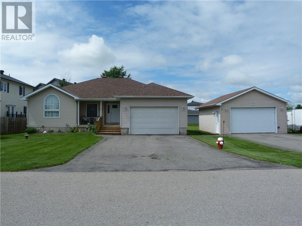 40 LORI LANE Chesterville