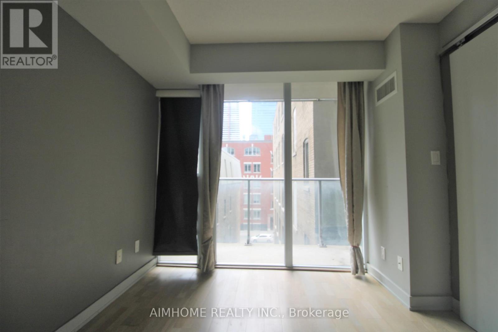 401 - 126 Simcoe Street, Toronto, Ontario  M5H 4E6 - Photo 13 - C9383859