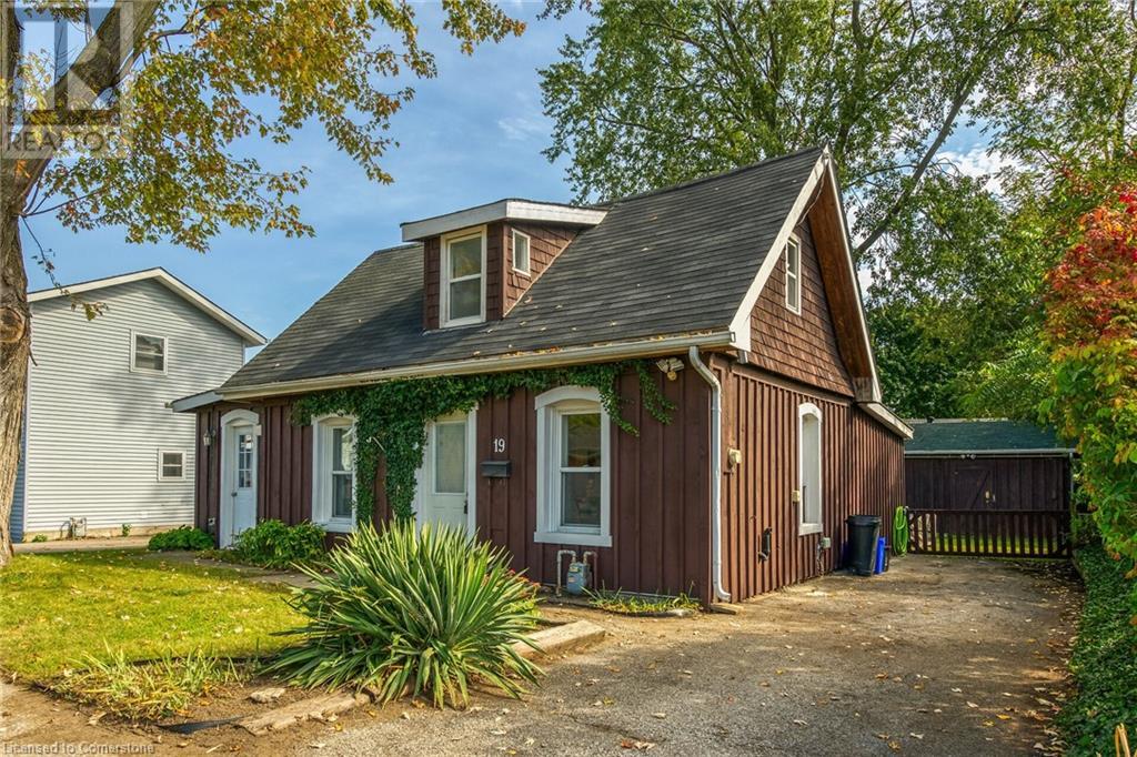 19 DUFFERIN ST, simcoe, Ontario