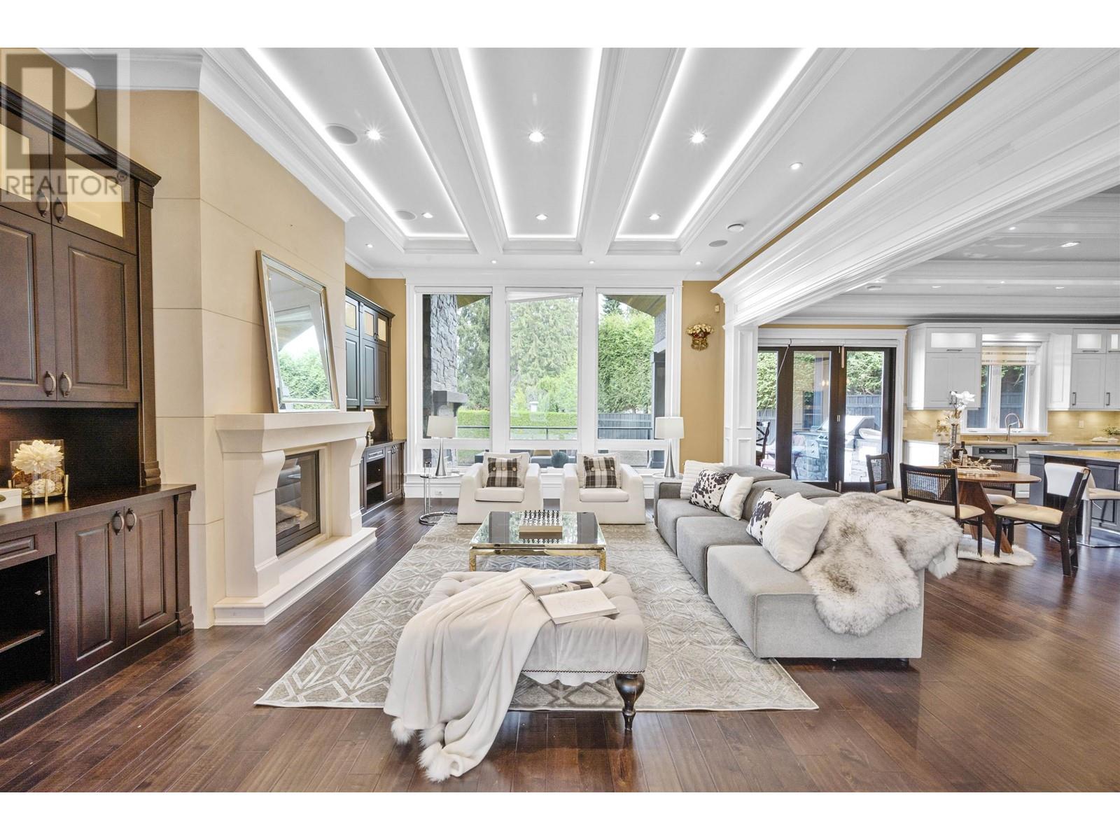 Listing Picture 8 of 25 : 6118 GORDON AVENUE, Burnaby / 本拿比 - 魯藝地產 Yvonne Lu Group - MLS Medallion Club Member