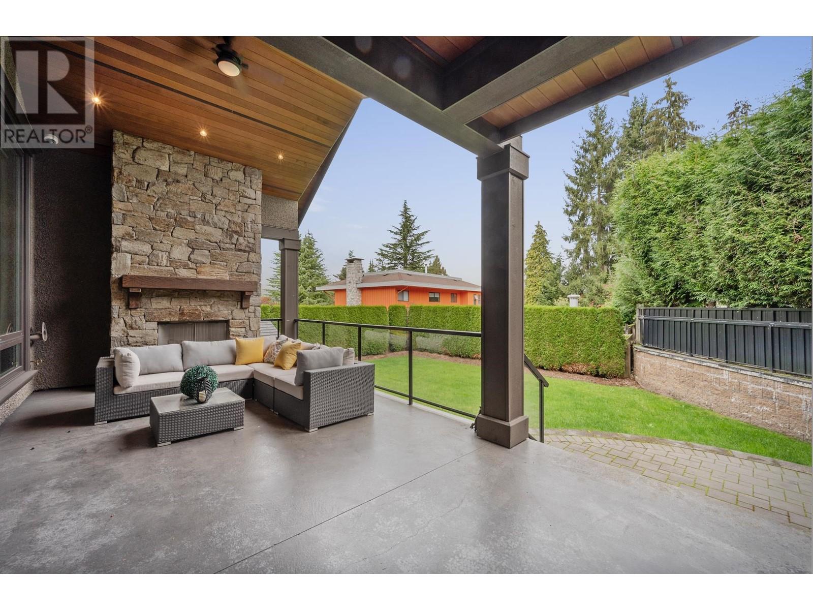 Listing Picture 24 of 25 : 6118 GORDON AVENUE, Burnaby / 本拿比 - 魯藝地產 Yvonne Lu Group - MLS Medallion Club Member