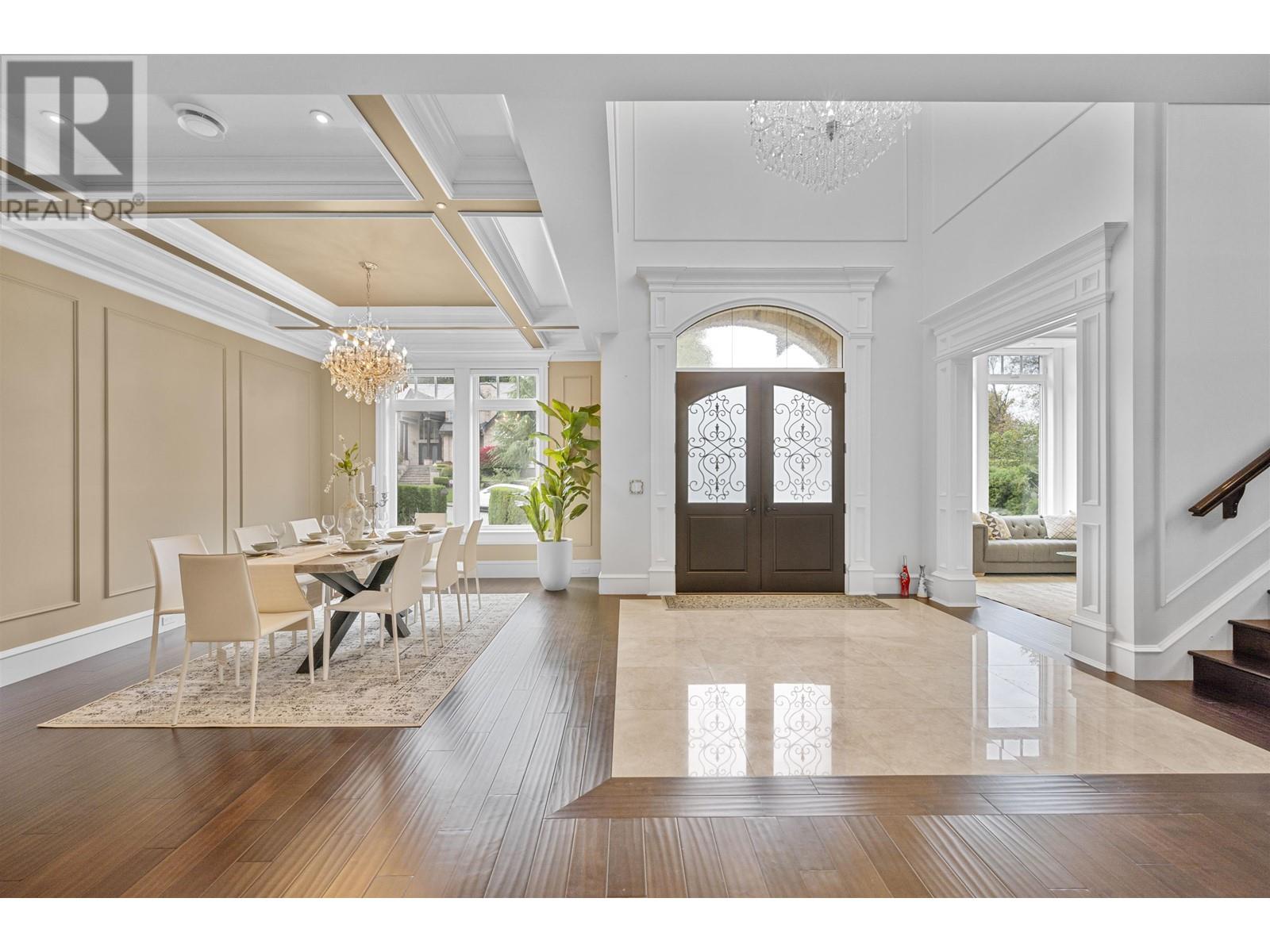 Listing Picture 6 of 25 : 6118 GORDON AVENUE, Burnaby / 本拿比 - 魯藝地產 Yvonne Lu Group - MLS Medallion Club Member