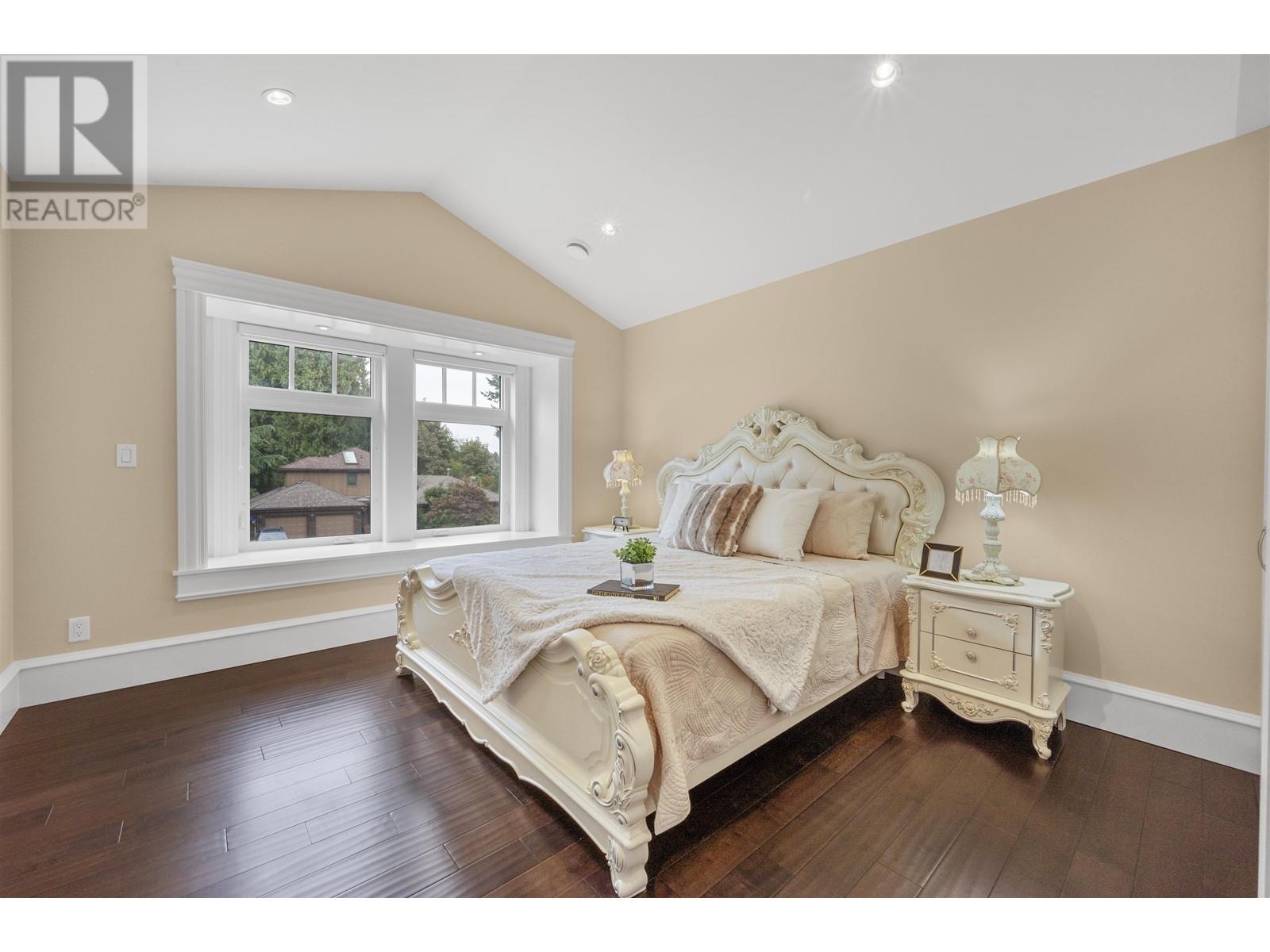 Listing Picture 17 of 25 : 6118 GORDON AVENUE, Burnaby / 本拿比 - 魯藝地產 Yvonne Lu Group - MLS Medallion Club Member