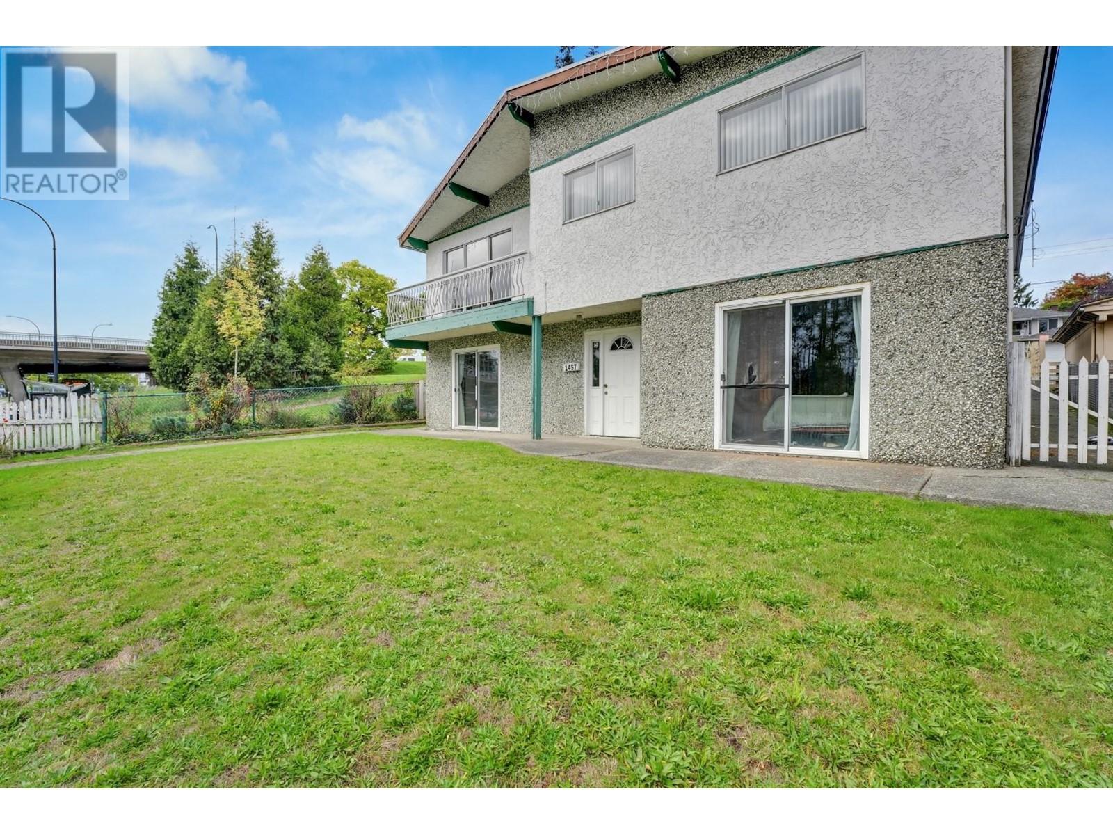 1457 SE MARINE DRIVE, vancouver, British Columbia V5P2R3