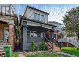 104 EDGEMONT STREET N, Hamilton, Ontario